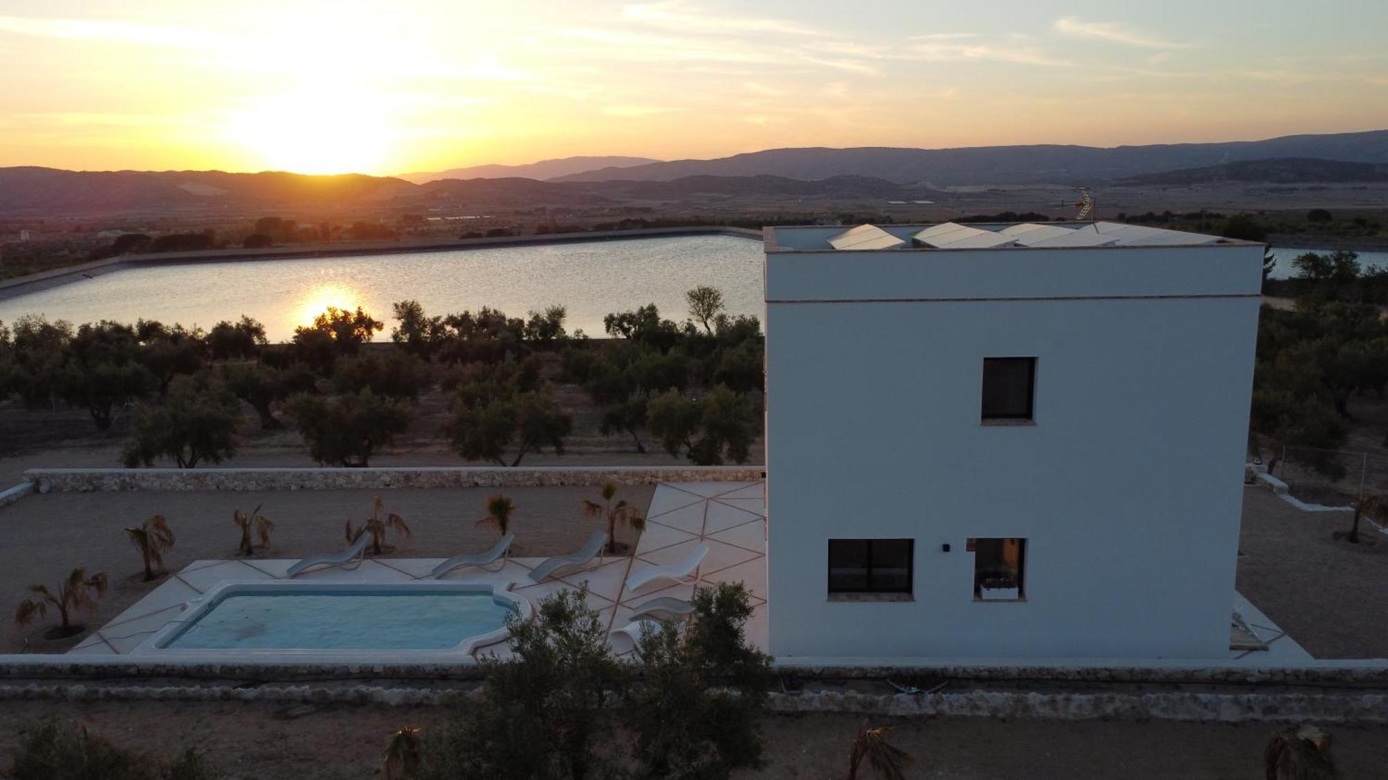 Casita Del Embalse Con Encanto